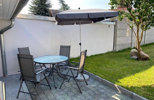 Kroeslin House | Stunning villa for 4 people with A/C, WIFI, TV, terrace and pets allowed