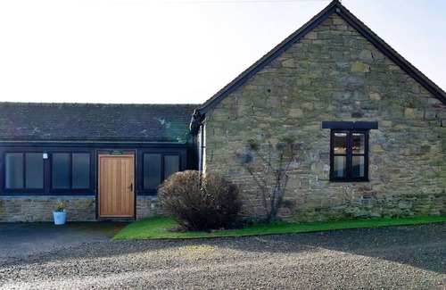 Craven Arms House | Stunning villa for 4 people with WIFI, pool