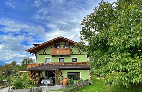 Leithen Villa | Stunning villa for 4 people with WIFI, TV and balcony