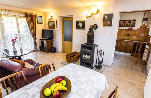 Tatobity House | Stunning villa for 6 guests with WIFI, TV and patio