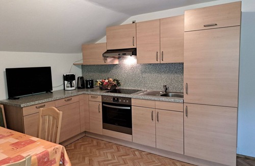 Hainzenberg Villa | Stunning villa for 7 guests with WIFI, TV and balcony