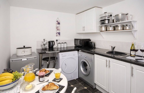 Gardenstown House | Stunning villa for 4 people with WIFI, TV and pets allowed