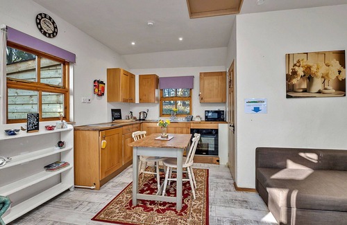 Bury St Edmunds House | Stunning villa for 2 people with WIFI, terrace and pets allowed
