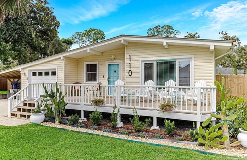 St. Augustine South House | Stunning Waterview! Beach and Downtown only 10min away.Boat ramp 1/4 mile away.