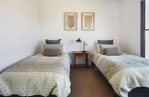 North Bendigo House | Style 4 living ,Family/Pet friendly ,close to CBD