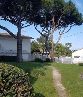 Saint-Georges-de-Didonne Apartment | Style Vintage chic à 20 M de la plage