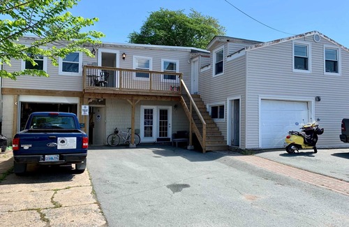 North End Apartment | Stylish 1-BDRM, Prime Location
