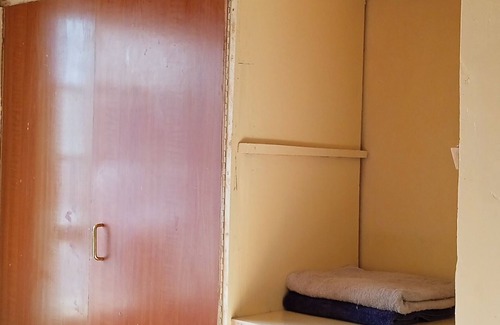 Meru Apartment | Stylish 1-bedroom apartment retreat in Meru