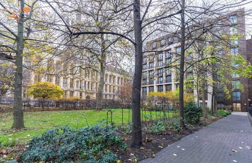 Castle Baynard Apartment | Stylish 1BD Flat in Chancery Lane