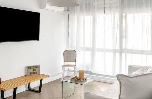 Bondi Junction House | Stylish 1BR Haven in Bondi Junction
