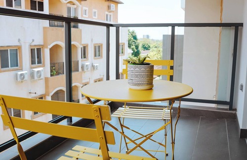 Barbican Apartment | Stylish 1BR Kingston apartment with Sunset Pool, gym. Near Bob Marley Museum