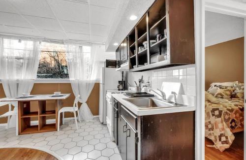 Bella Vista Apartment | Stylish 1br Unit Bella Vista By Center City