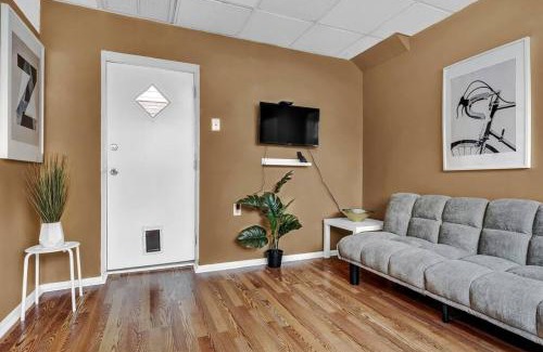 Bella Vista Apartment | Stylish 1br Unit Bella Vista By Center City