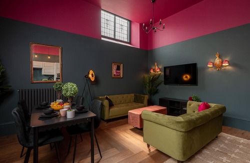 Barnard Castle Apartment | Stylish 2-Bedroom Chapel Apartment