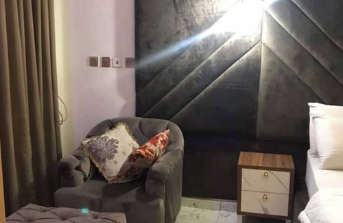 Lagos House | Stylish 2 Bedrooms in Orchid Lekki