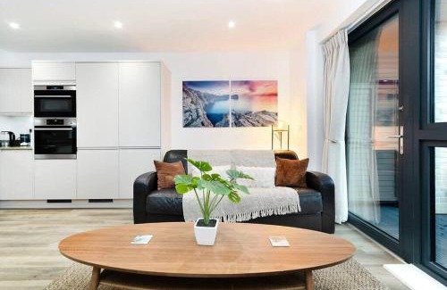 Wandsworth Apartment | Stylish 2 BR Flat in Wandsworth