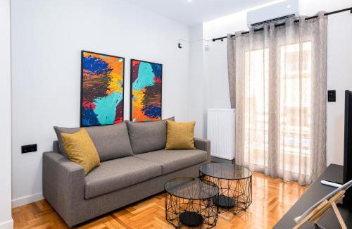 Ampelokipoi Apartment | Stylish 2BR flat near hospital & Panormou metro