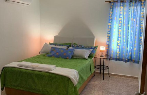Villas Ana Maria Apartment | Stylish 2R-2B Apt Near the Beach and Main Street