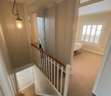 Cowes House | Stylish 3BR Cowes Cottage Close To The Waterfront