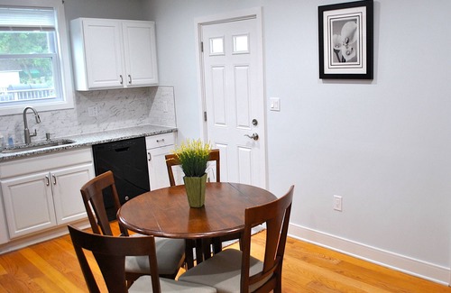 Catonsville House | Stylish 4-bedroom whole house with plenty of parking
