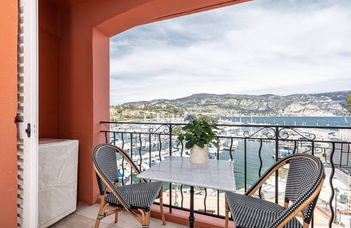 Nice Apartment | Stylish apartment overlooking the Port of Saint Jean