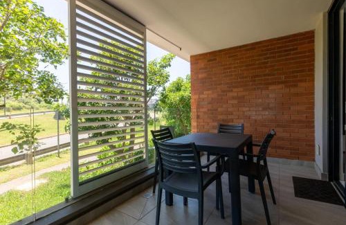 Hillhead Apartment | Stylish and Slick Sibaya E214 with Inverter