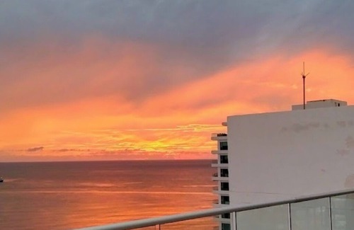 Pozos Colorados Apartment | Stylish Apartment in Prime Beachfront Location with Stunning Sea Views