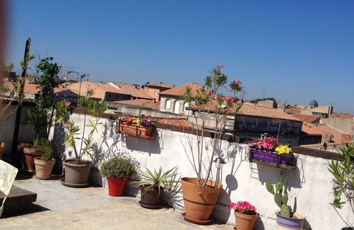 Bastide Saint-Louis Apartment | Stylish Apartment with Roof Terrace