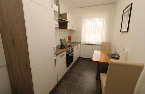 Frohnhausen Apartment | Stylish Apartment with Terrace