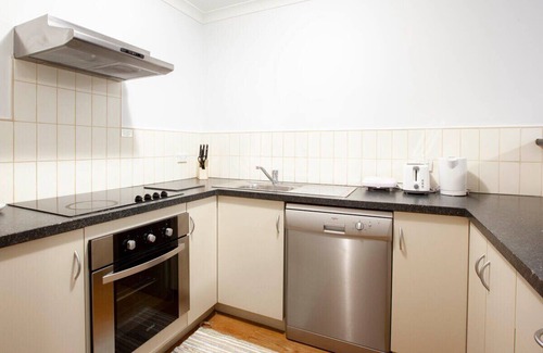 Northbridge Apartment | Stylish apt in the heart of Perth City