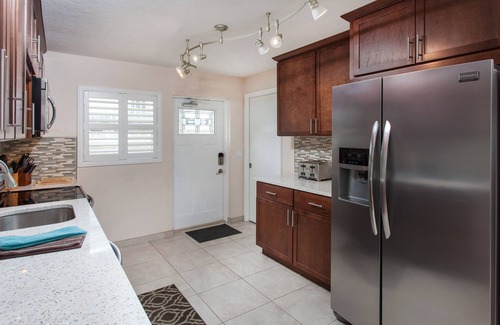 Indian Rocks Beach Condo | Stylish Beach Retreat Right Across Street From Beach & Gulf of Mexico in IRB!