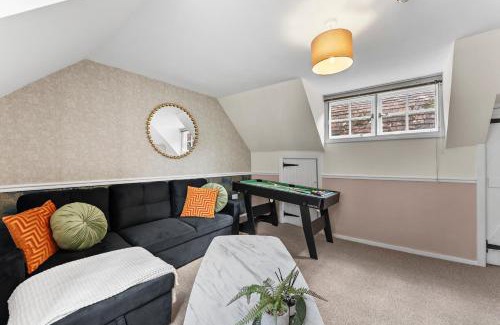 Winchester Apartment | Stylish Central Winchester Abode