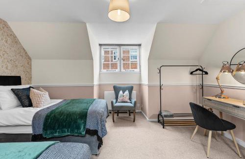Winchester Apartment | Stylish Central Winchester Abode