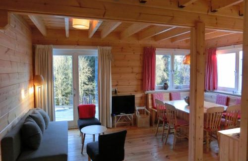 Kuestelberg House | Stylish Chalet with Sauna