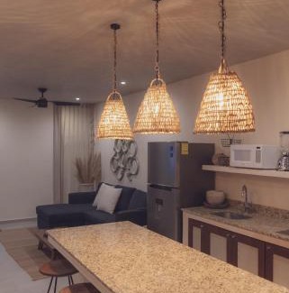 La Veleta Hotel | Stylish Condo for 4 Rooftop & Pool Access