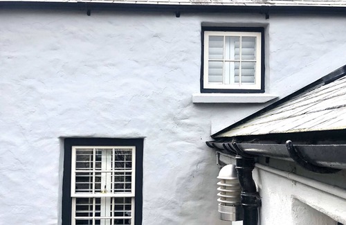 St Davids Cottage | Stylish cosy cottage at the heart of the city