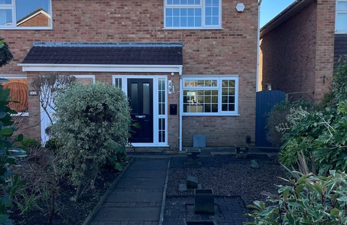 Cheltenham House | Stylish, Cosy & Peaceful Cheltenham Home
