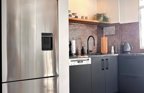 Freemans Bay Apartment | Stylish Freemans Bay Stay