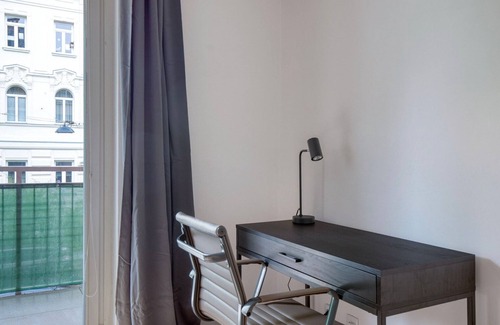 Hietzing Apartment | Stylish Hietzing 2BR, Fully Furnished & Equipped, by Blueground