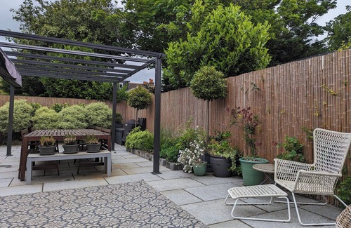Dulwich Apartment | Stylish Interiors, Garden, Parking 3BRB Flat