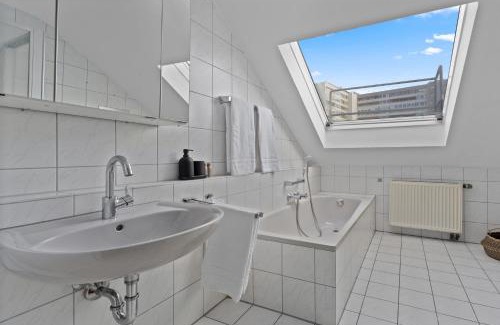 Offenbach am Main Apartment | Stylish Maisonette - Near Frankfurt & Airport!