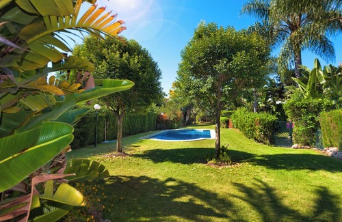 Guadalmina House | Stylish Modern 4 bedroom/4 bathroom villa near the beach in Guadalmina