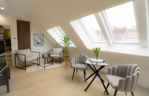 Wieden Apartment | Stylish & Modern Apartment