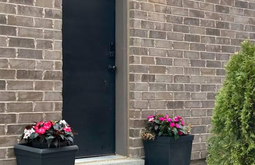 Halton Regional Municipality House | Stylish Modern Luxury Stay