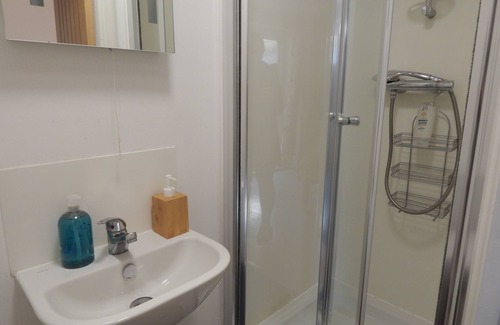 Cambridge House | Stylish modern private en-suite rooms in a fabulous location with parking spaces