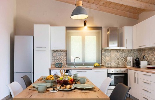 Katsimatika House | Stylish Modern Retreat on Paxos