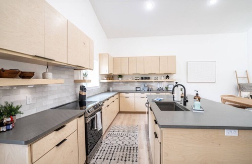 Bella Vista House | Stylish New Home Near Lake Modern Comfort & Nature Access