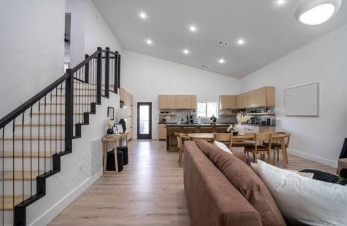 Bella Vista House | Stylish New Home Near Lake Modern Comfort & Nature Access