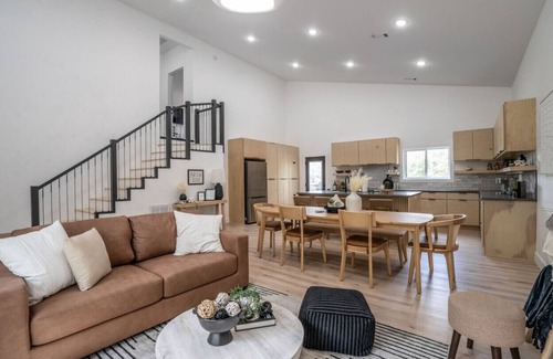 Bella Vista House | Stylish New Home Near Lake Modern Comfort & Nature Access