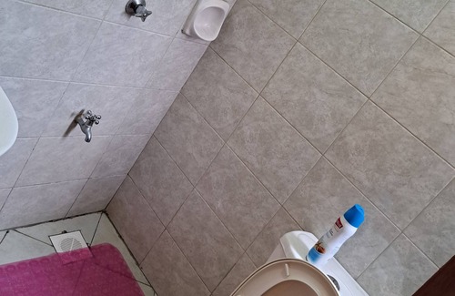 Mlolongo Apartment | Stylish One bedroom apartment. Family friendly. 7 minutes to airport and SGR!